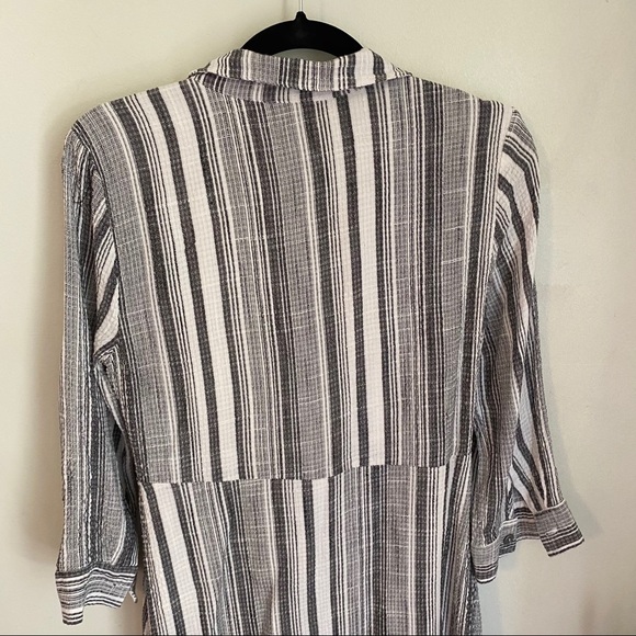 Anthropologie HD in Paris Striped Tie Front dress - Picture 6 of 12